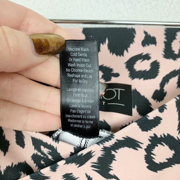 Beach Riot Sport | Cara Leggings Baby Pink Leopard Heart Pattern - Picture 7 of 7